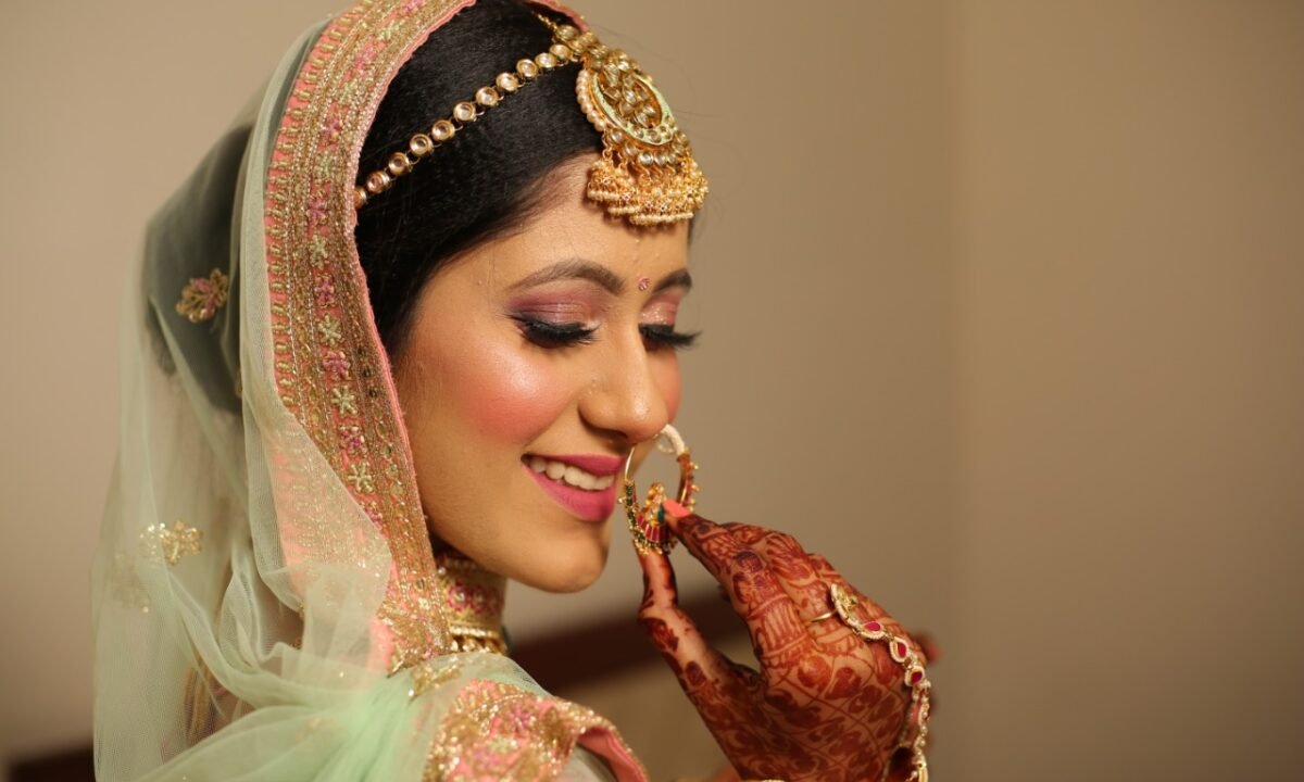 Top 10 Makeup Artist in Jalandhar, Punjab Top 10 Makeup Artist in Jalandhar, Punjab