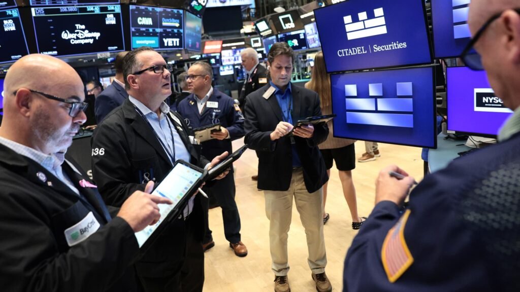Traders pile into 'bubble puts' on CoreWeave as neocloud stocks plunge
