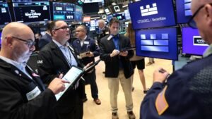 Traders pile into 'bubble puts' on CoreWeave as neocloud stocks plunge