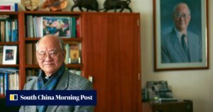 Influential patriotic educator Ng Hon-mun dies aged 100